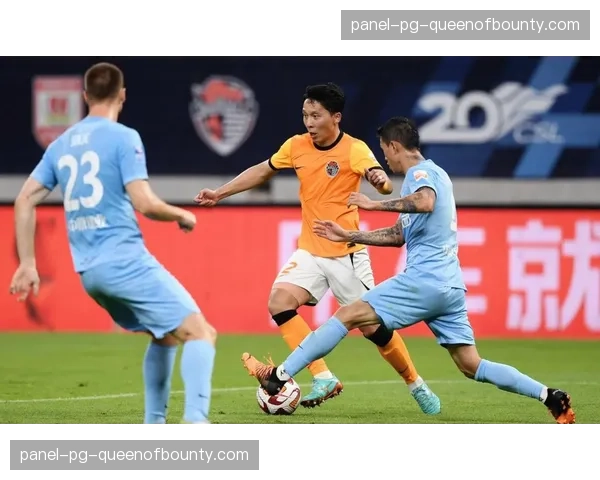 【2026年4月中超联赛·深度·战术战术板：通过四月比赛实例，解析“肋部斜插”与“传统下底”两种传中模式的效率对比